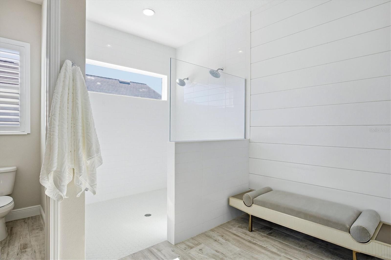 HAMPTON LAKES / AKA INDIAN LAKES - Residential