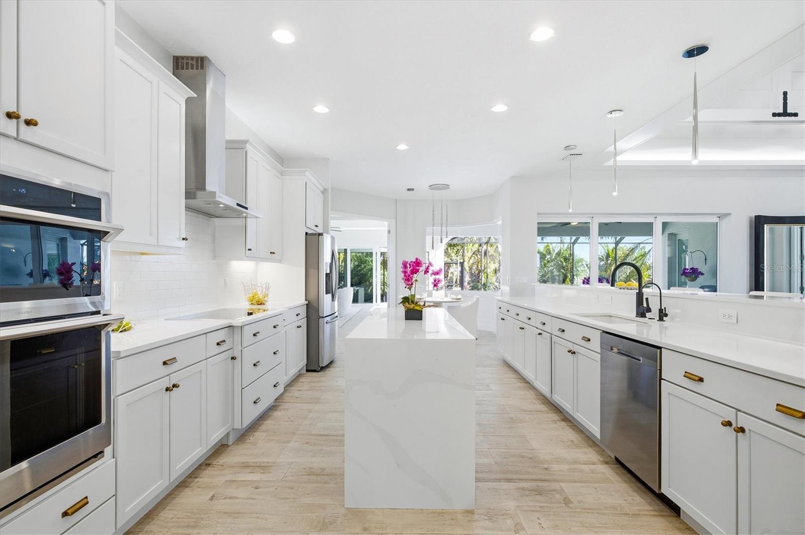 HAMPTON LAKES / AKA INDIAN LAKES - Residential