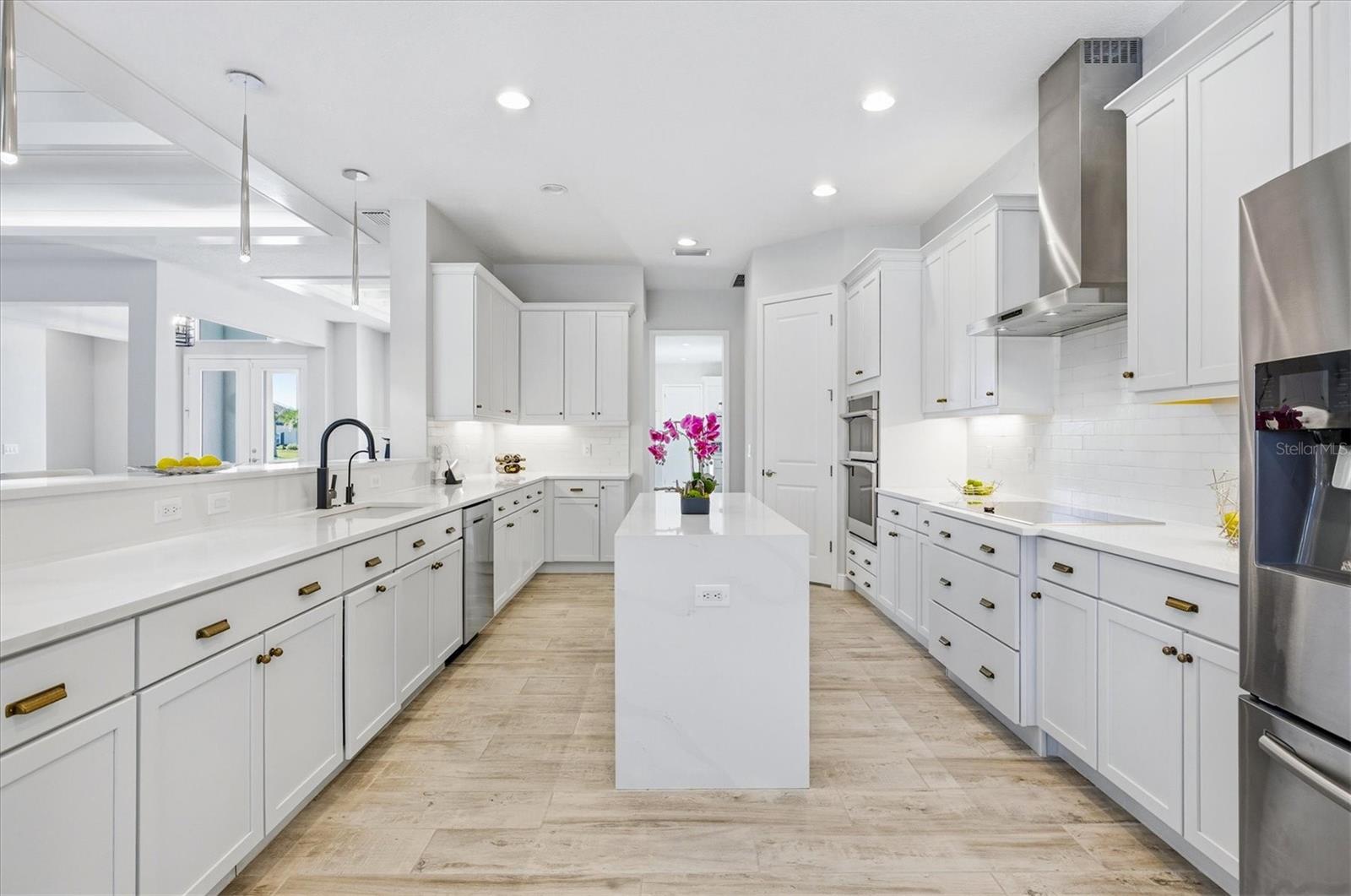 HAMPTON LAKES / AKA INDIAN LAKES - Residential