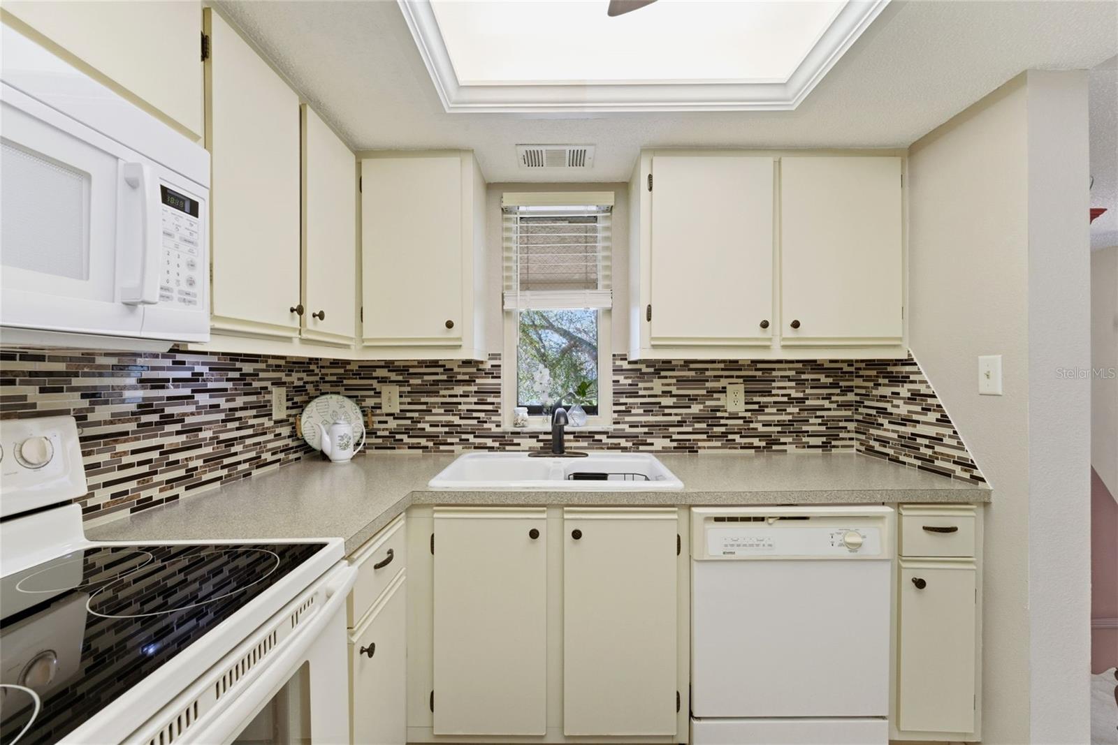 OAKS 03 - Residential