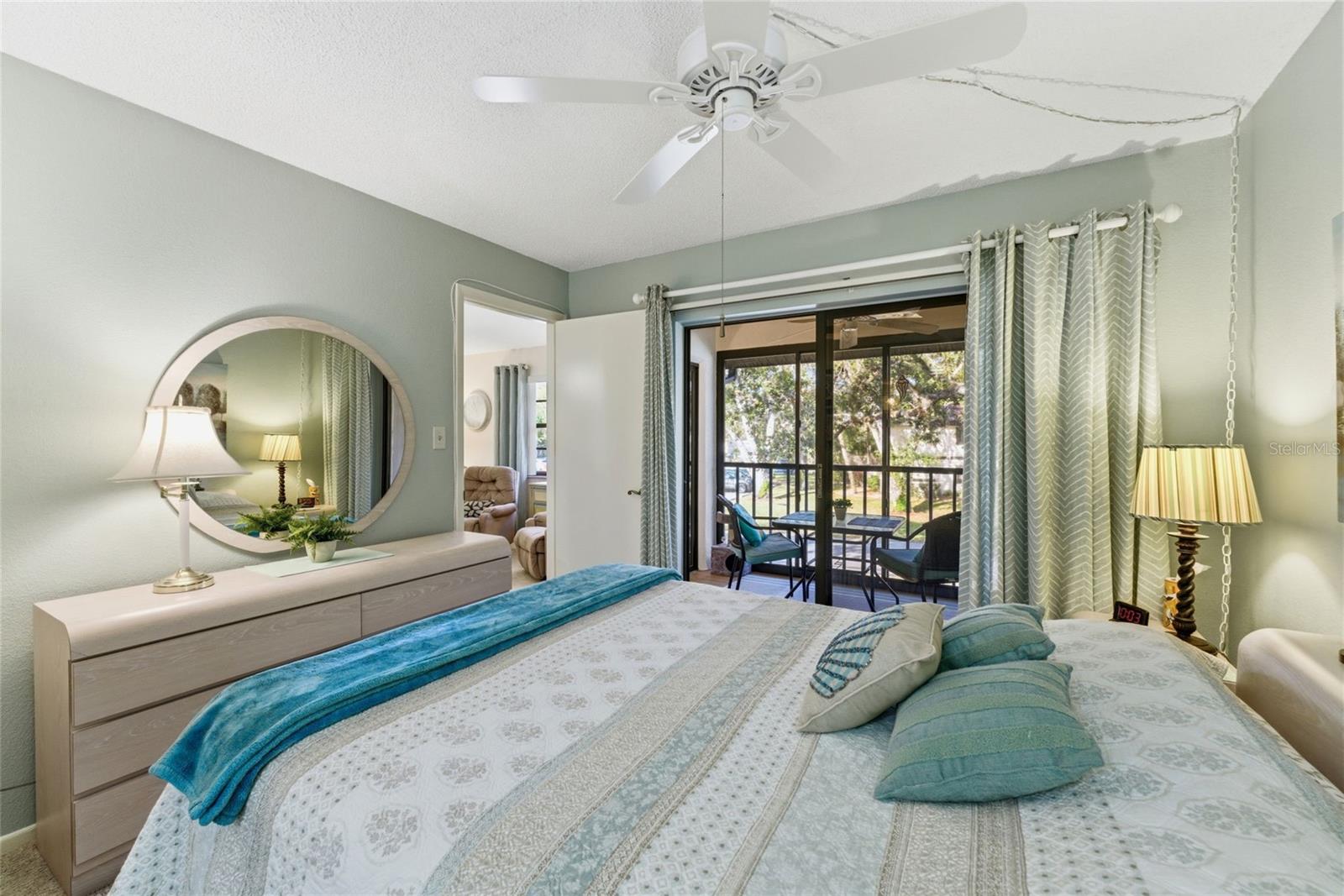 OAKS 03 - Residential