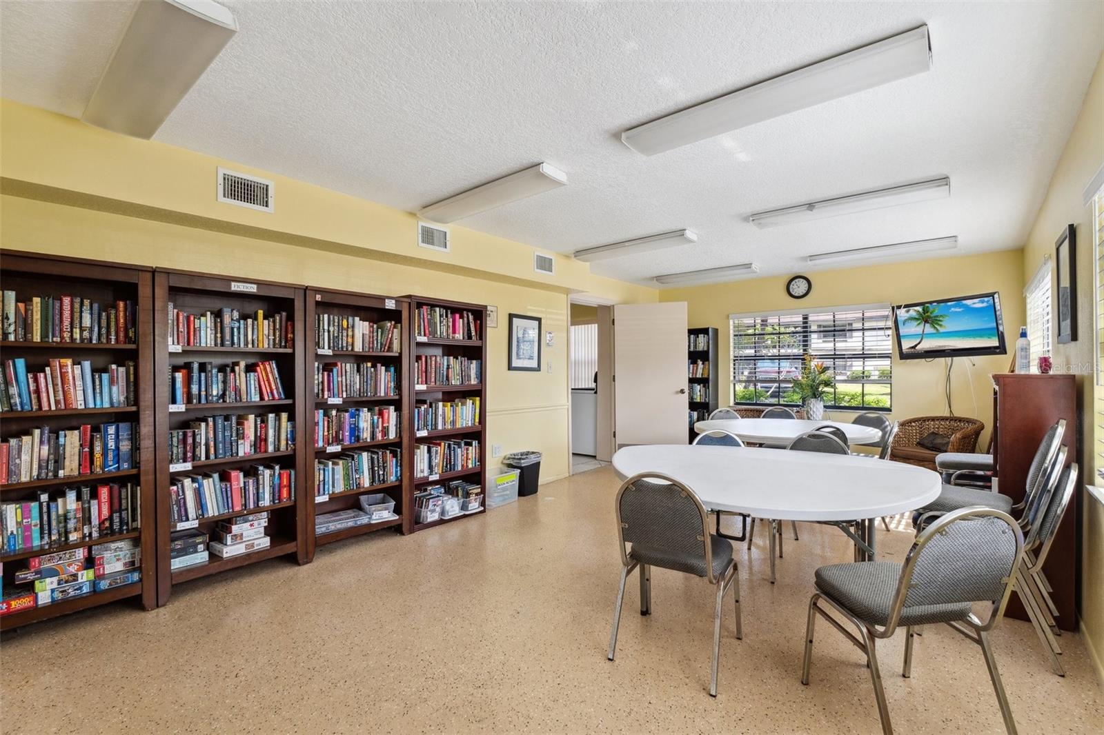 OAKS 03 - Residential