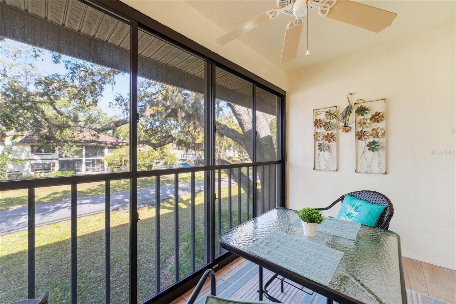 OAKS 03 - Residential