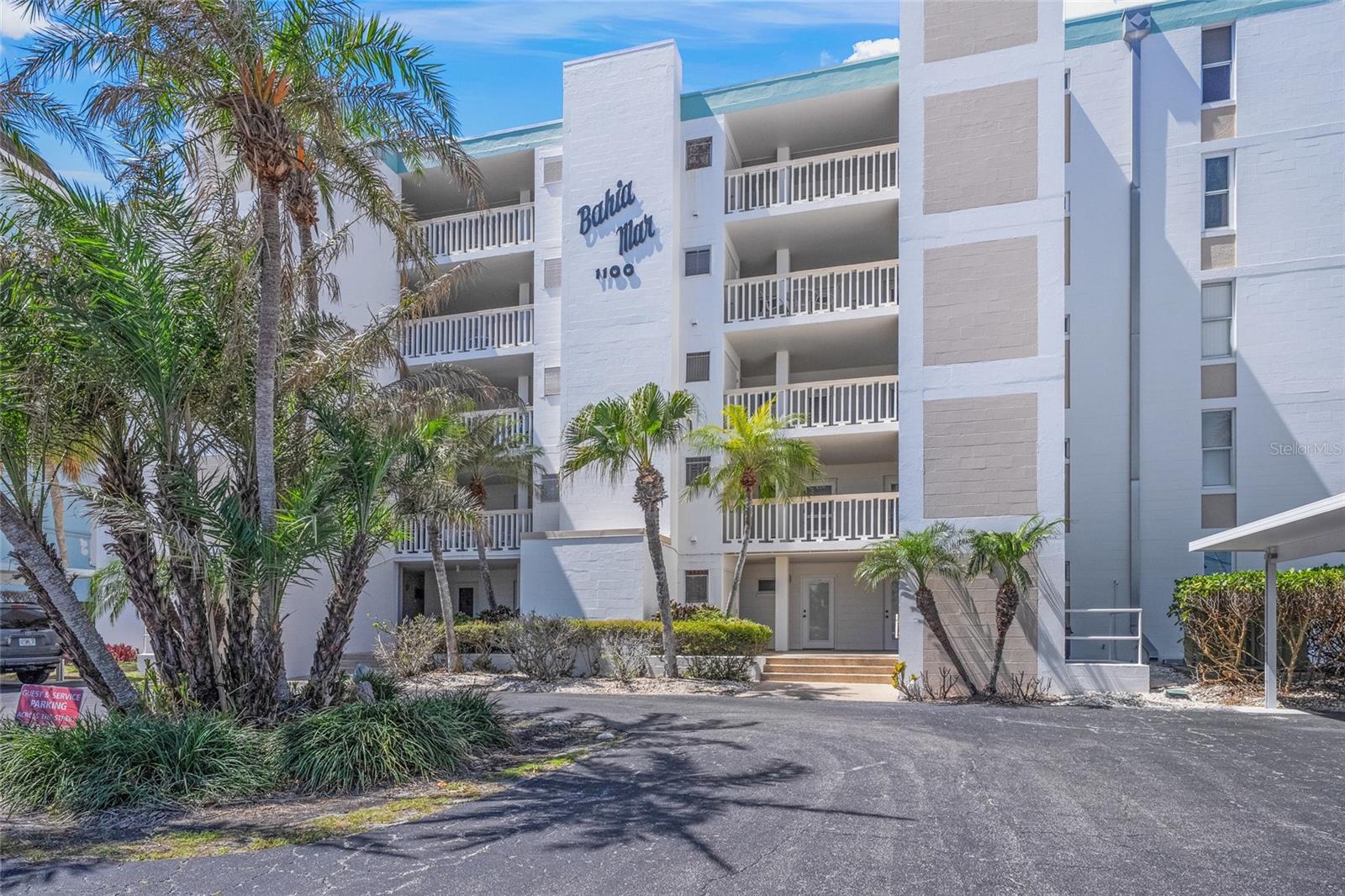 1100 TARPON CENTER DRIVE 104