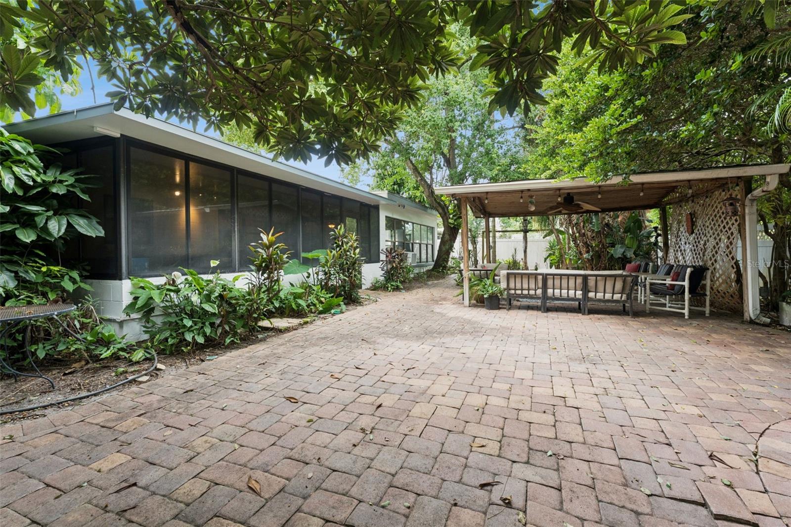 2015 TAYLOR AVENUE