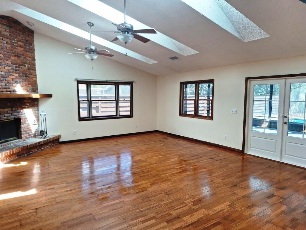 CHARTER OAKS - Residential Lease