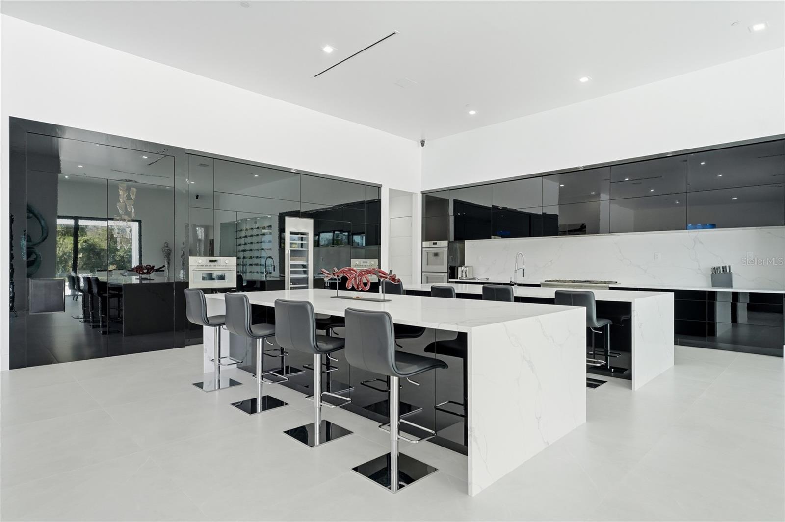 WATERSIDE II - Residential