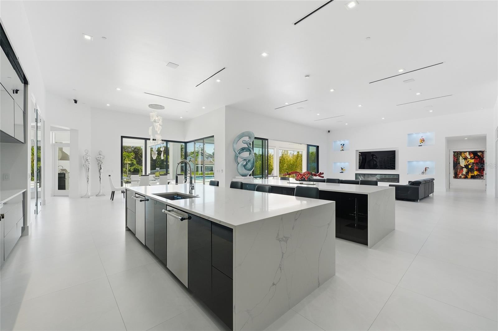 WATERSIDE II - Residential