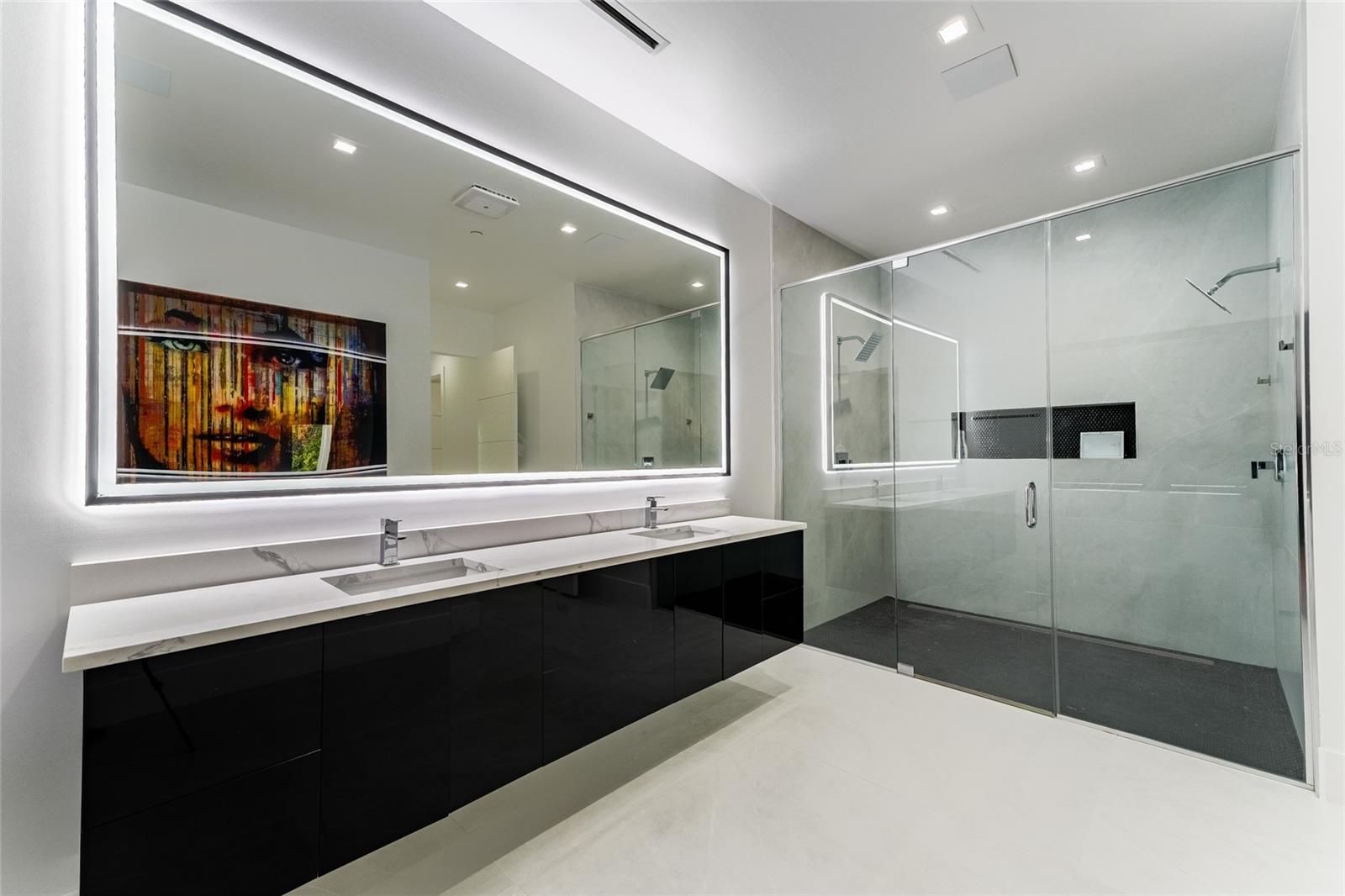 WATERSIDE II - Residential