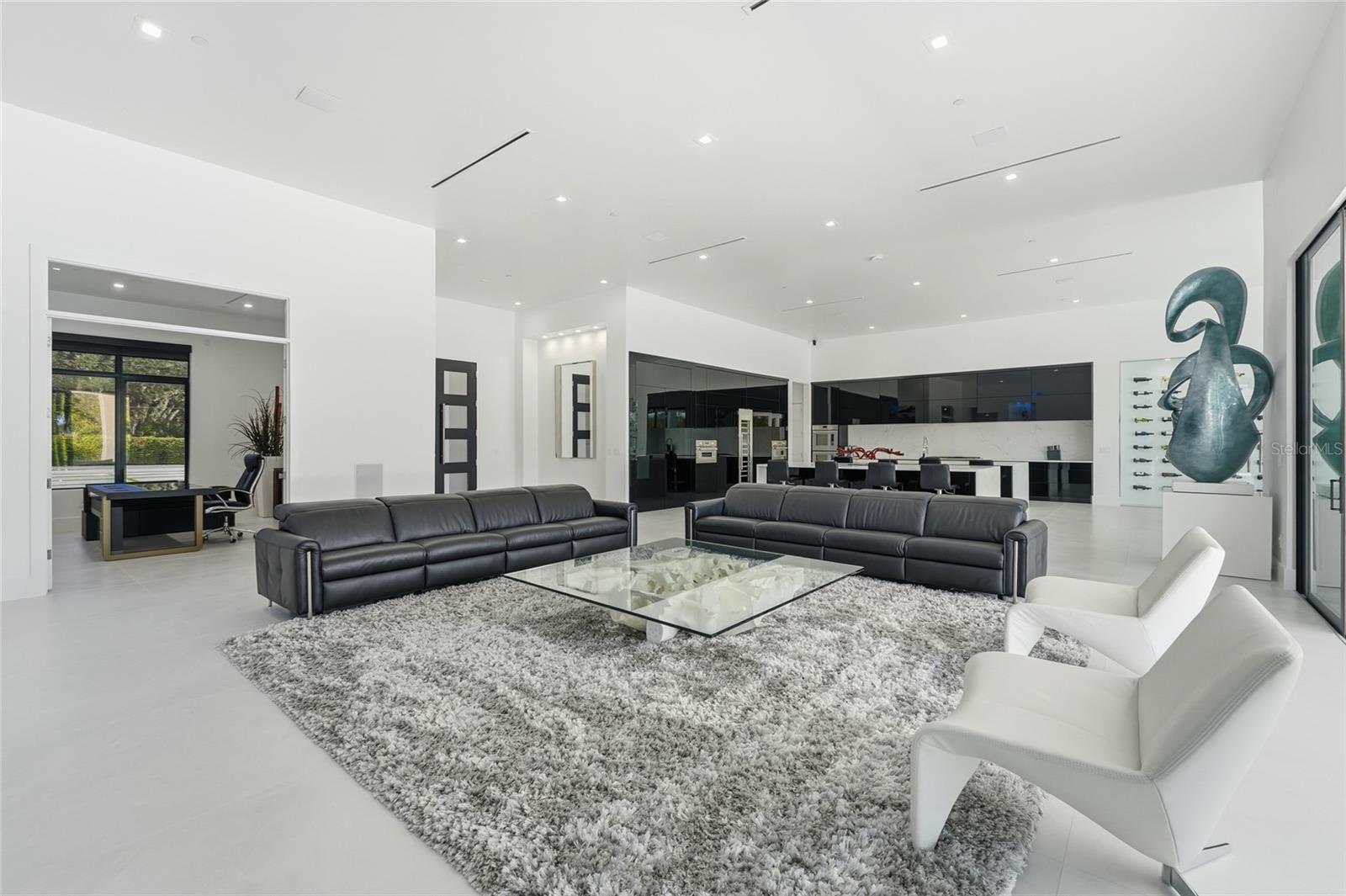 WATERSIDE II - Residential