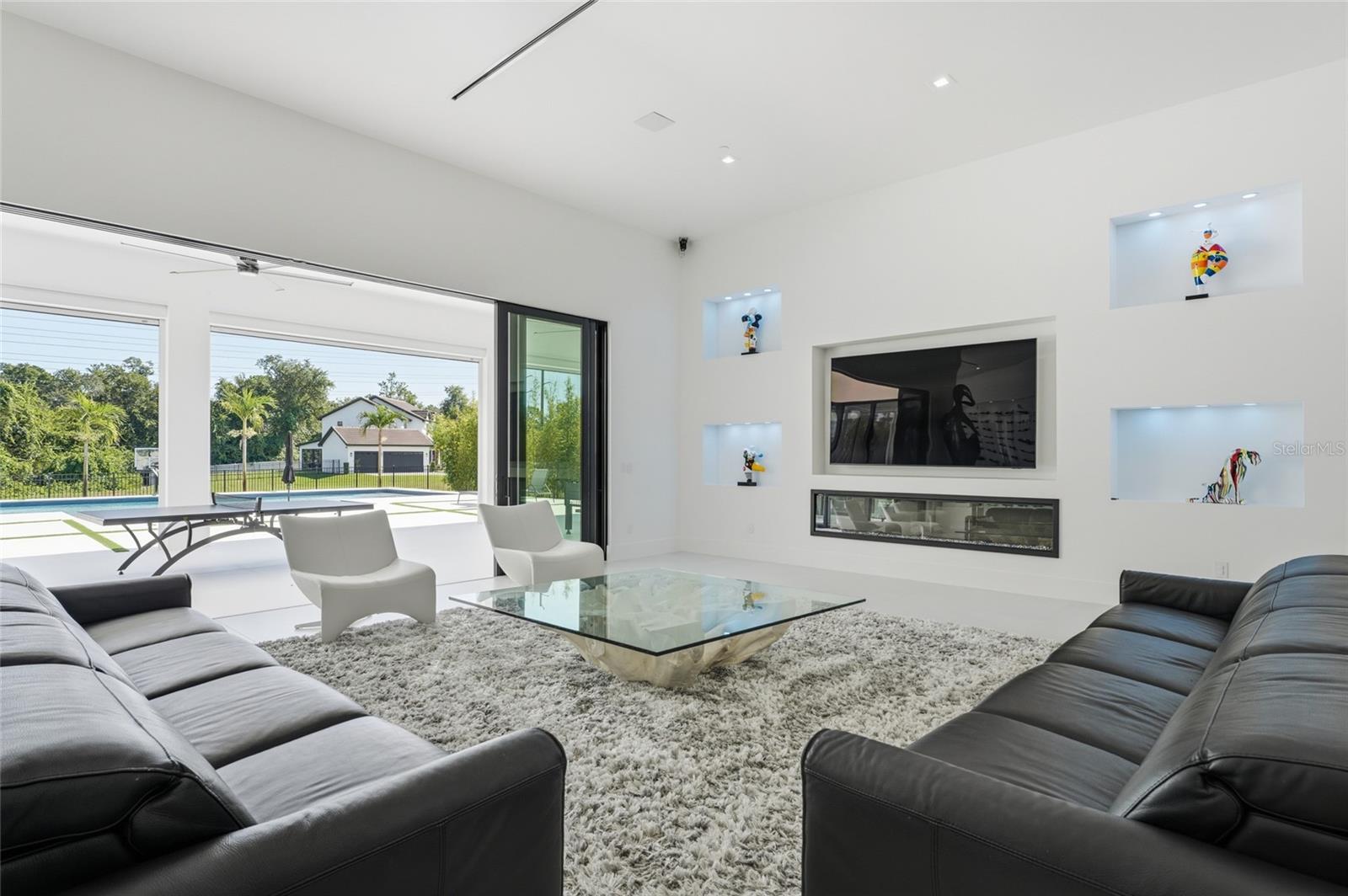 WATERSIDE II - Residential