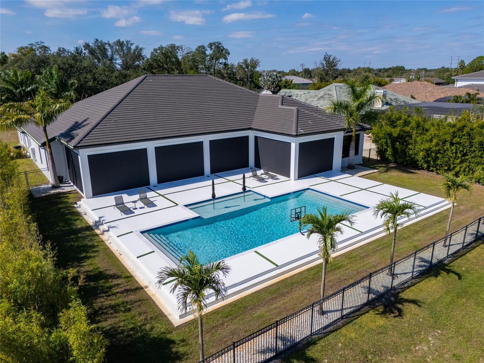 WATERSIDE II - Residential