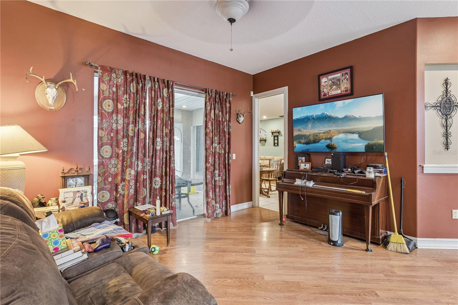 OAK VIEW ESTATES - Residential