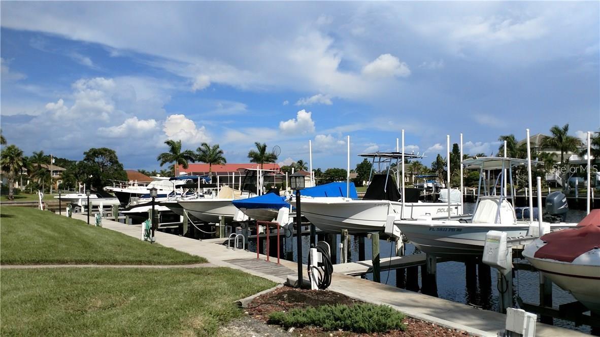 COLONY POINT - Residential Lease