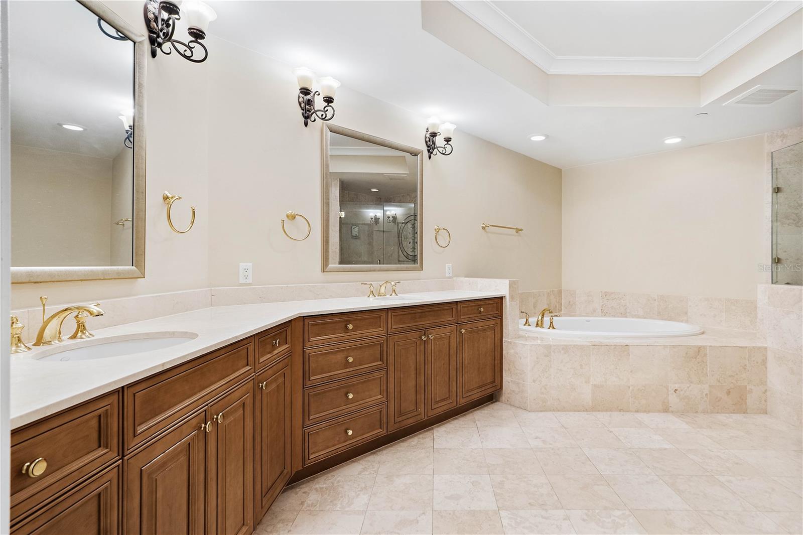 400 BEACH DRIVE CONDO - Residential