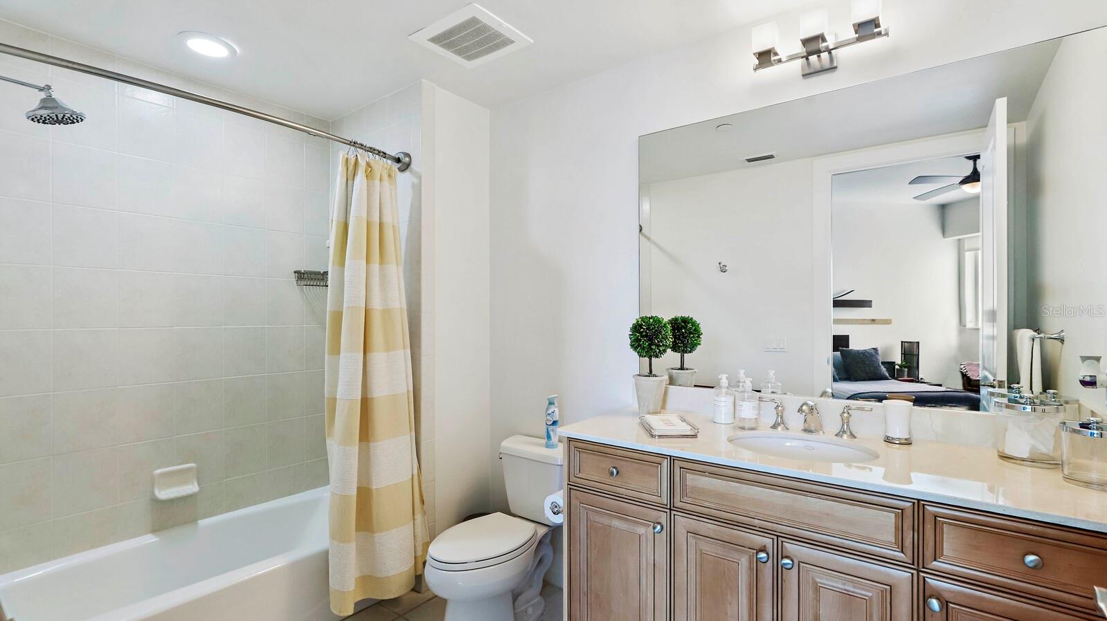 400 BEACH DRIVE CONDO - Residential