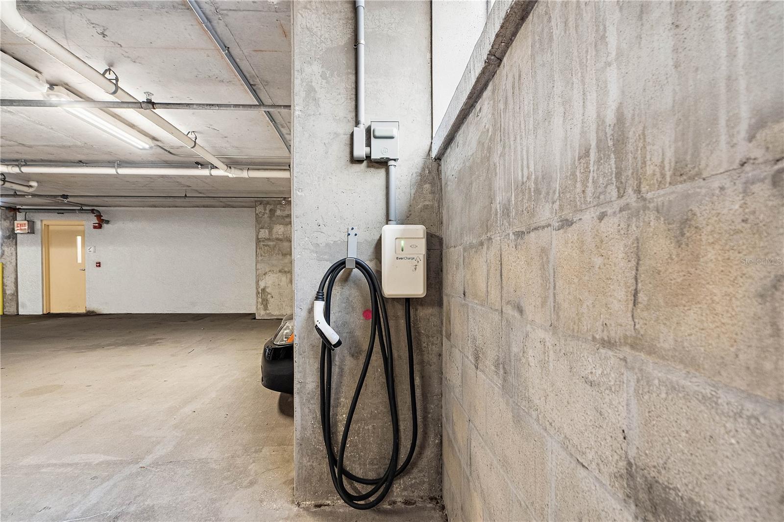 400 BEACH DRIVE CONDO - Residential