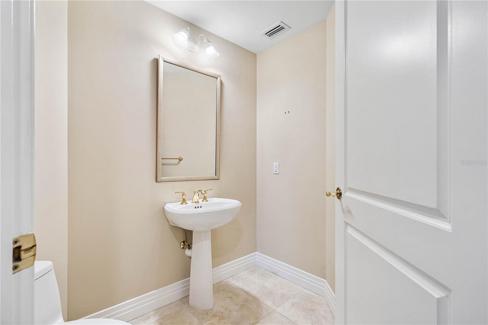 400 BEACH DRIVE CONDO - Residential