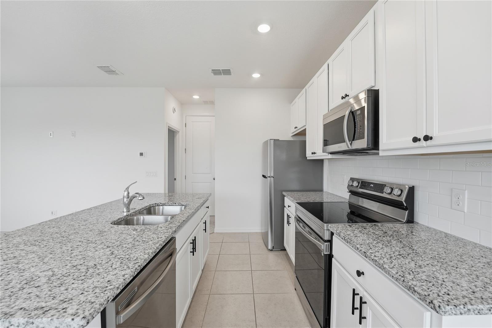 WESLYN PARK - Residential Lease
