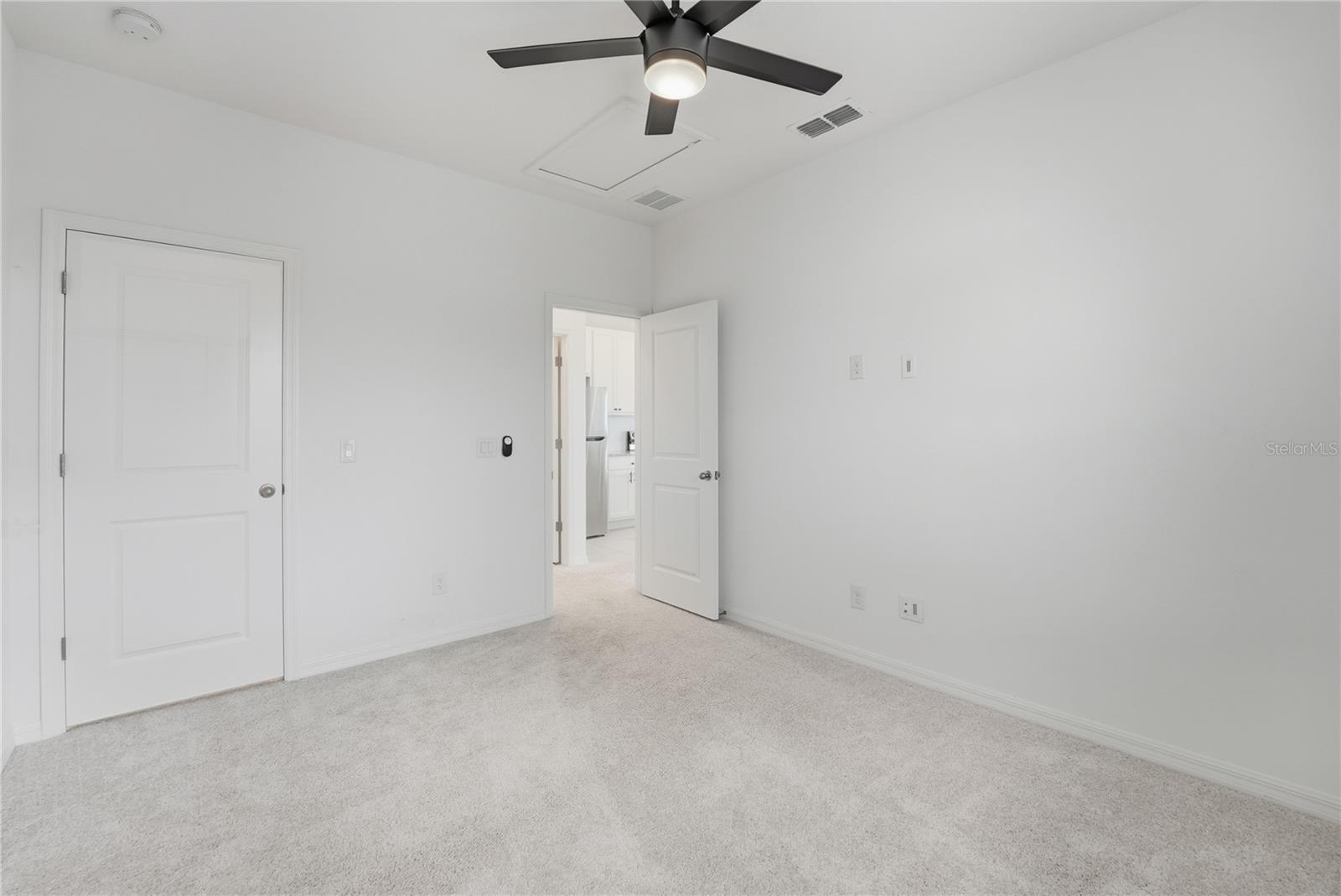 WESLYN PARK - Residential Lease