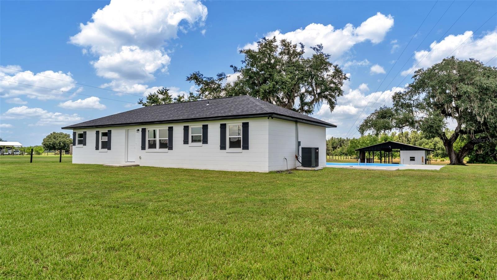 11637 US HIGHWAY 98 N