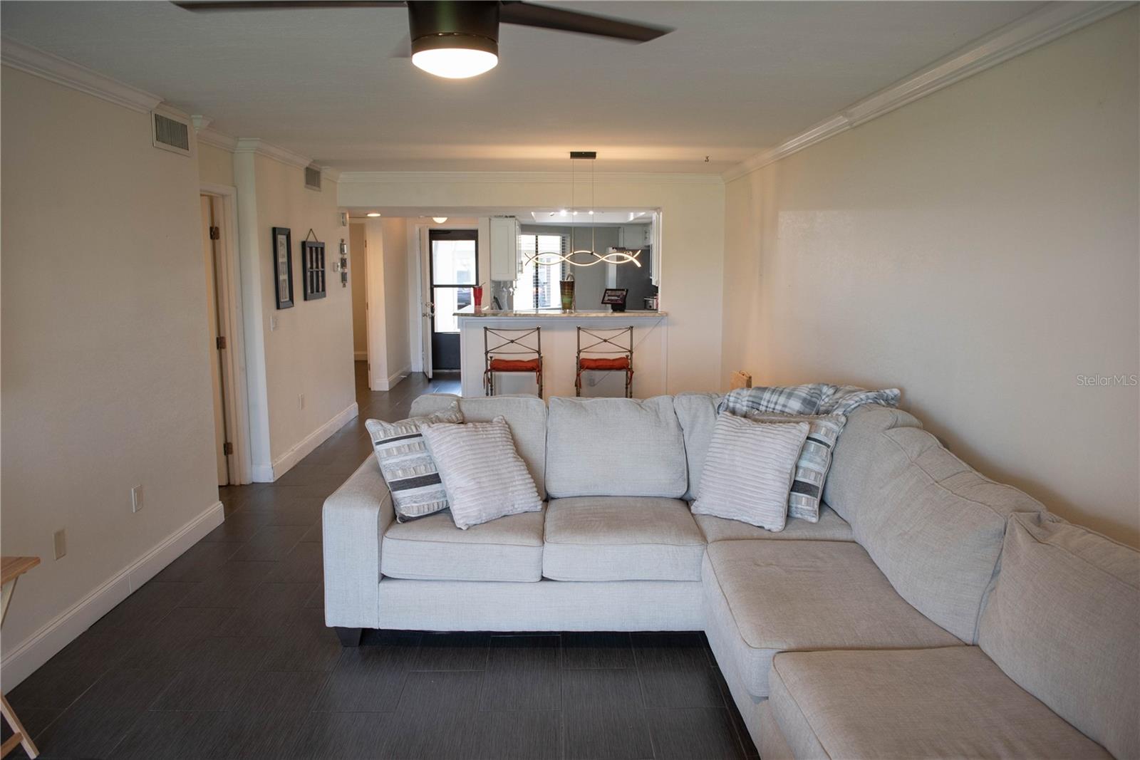 FAIRVIEW VISTA CONDO PH 01 - Residential Lease