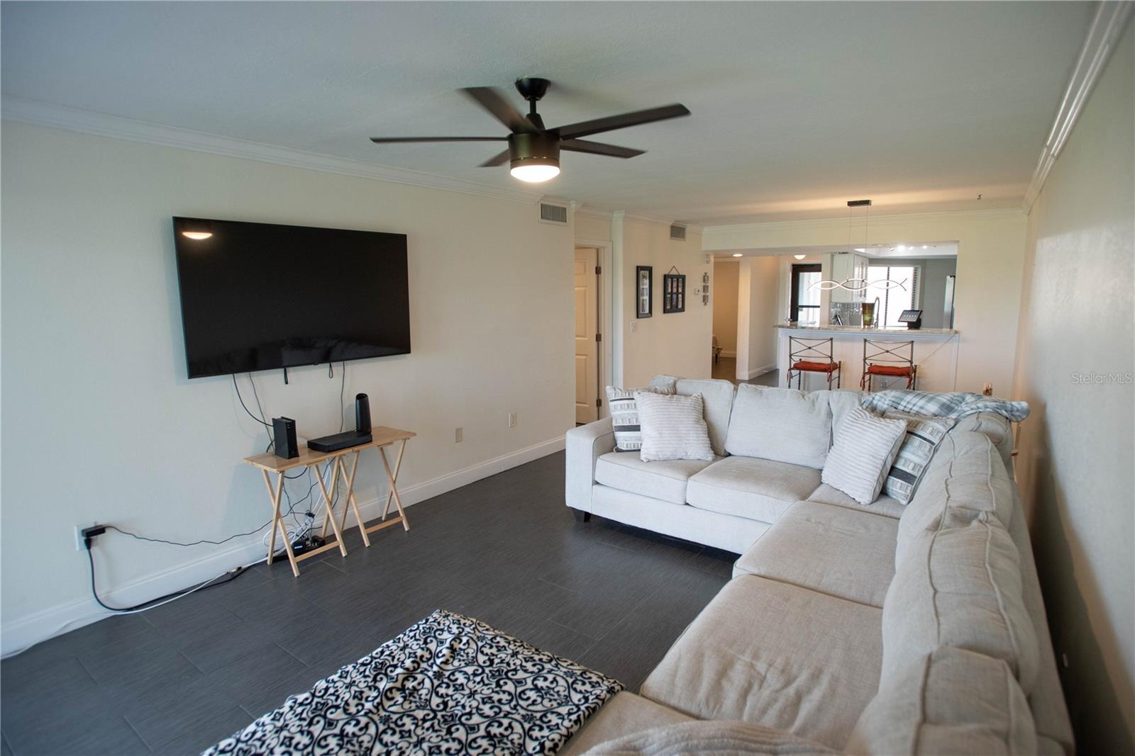 FAIRVIEW VISTA CONDO PH 01 - Residential Lease