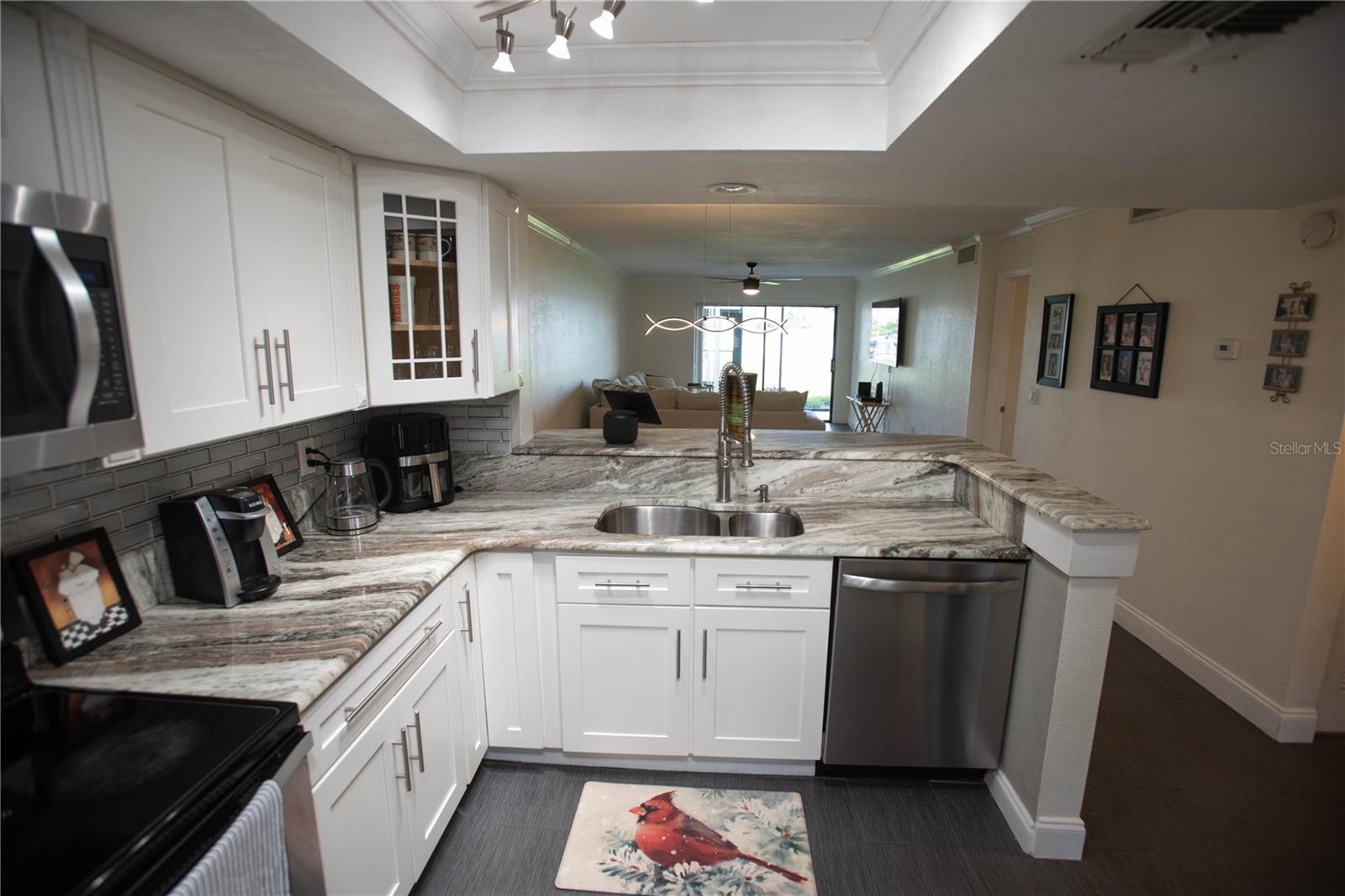 FAIRVIEW VISTA CONDO PH 01 - Residential Lease