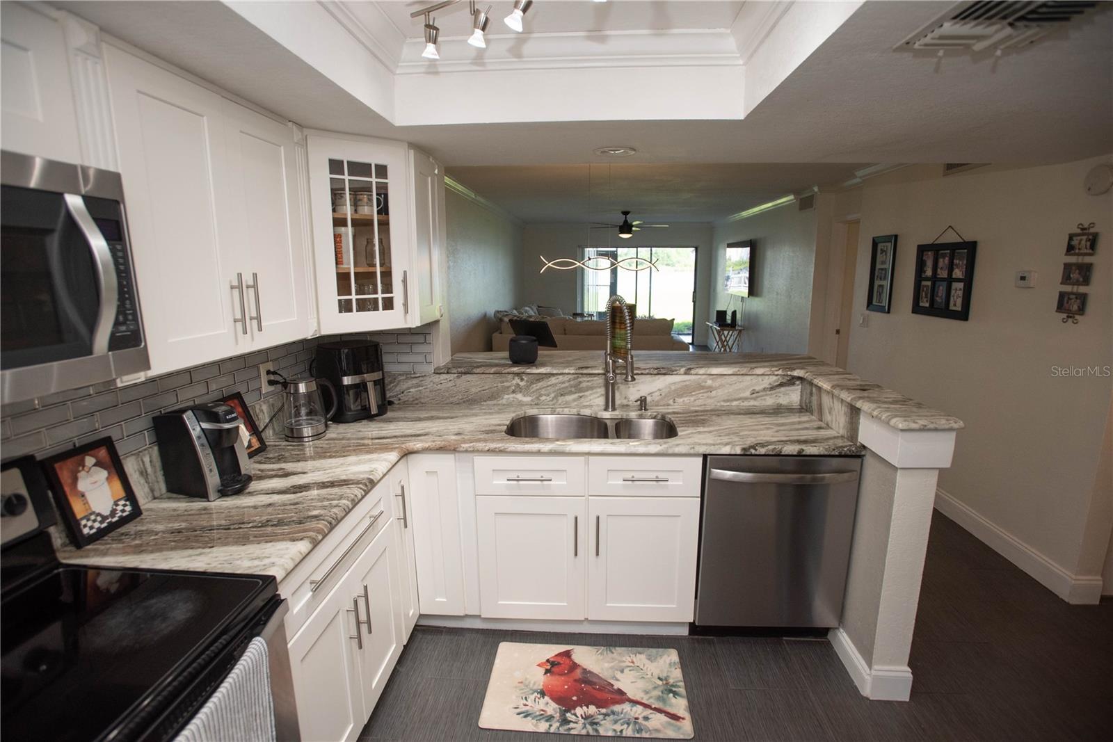 FAIRVIEW VISTA CONDO PH 01 - Residential Lease