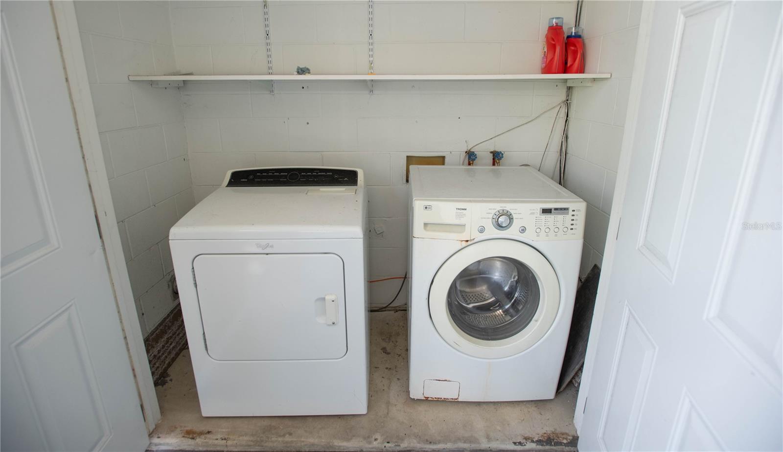 FAIRVIEW VISTA CONDO PH 01 - Residential Lease