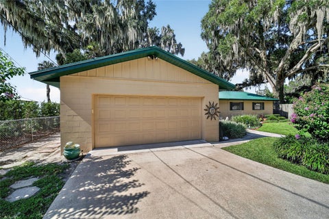 Tiny photo for 13200 E Highway 25, Ocklawaha, FL 32179 (MLS # OM727638)