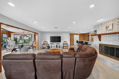Tiny photo for 13200 E Highway 25, Ocklawaha, FL 32179 (MLS # OM727638)