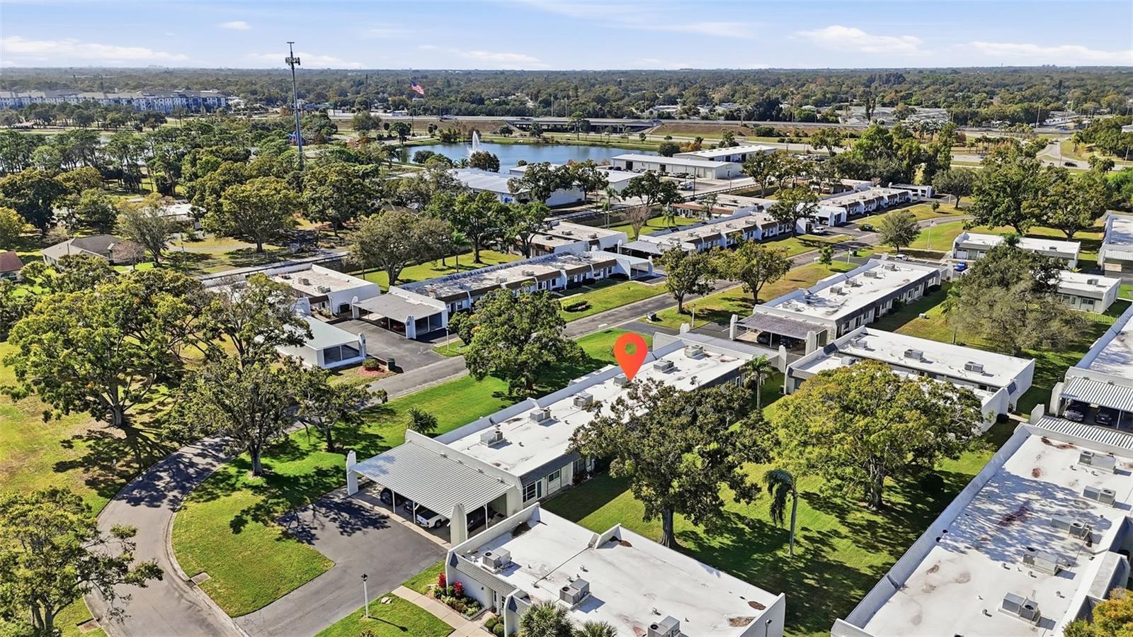 LAKES VILLAS CONDO I - Residential Lease