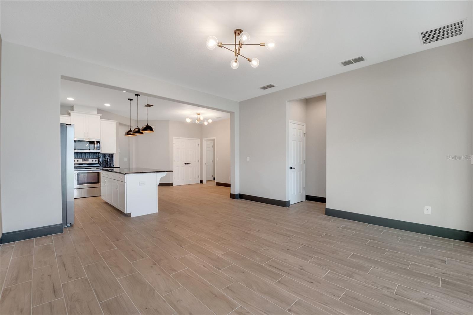 TAPESTRY PH 4 - Residential Lease