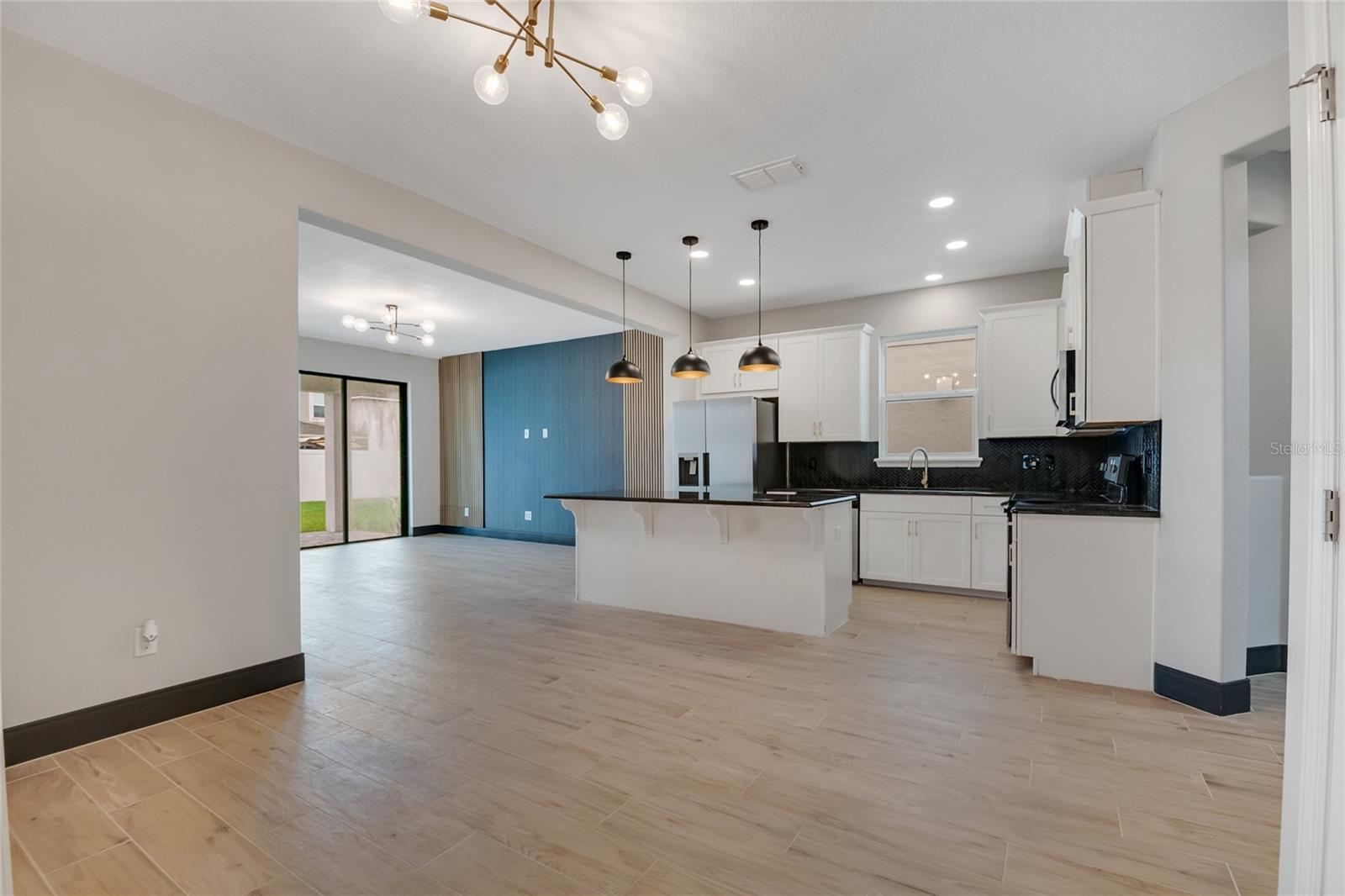 TAPESTRY PH 4 - Residential Lease
