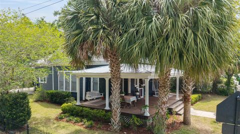 Tiny photo for 605 SE Tuscawilla Avenue, Ocala, FL 34471 (MLS # OM722319)
