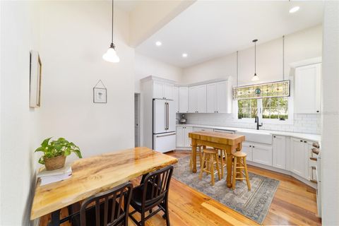 Tiny photo for 605 SE Tuscawilla Avenue, Ocala, FL 34471 (MLS # OM722319)