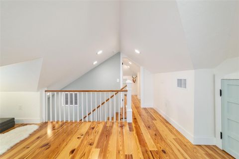 Tiny photo for 605 SE Tuscawilla Avenue, Ocala, FL 34471 (MLS # OM722319)