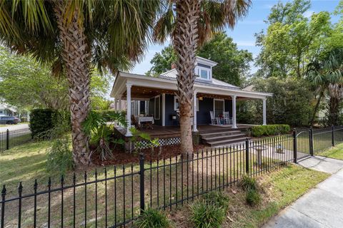 Tiny photo for 605 SE Tuscawilla Avenue, Ocala, FL 34471 (MLS # OM722319)
