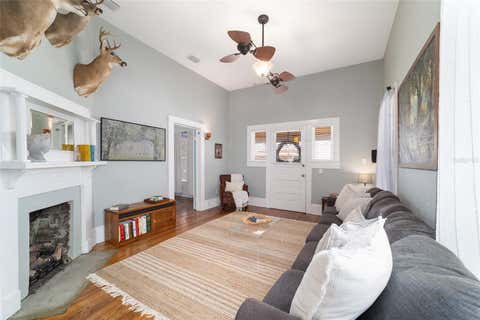 Tiny photo for 605 SE Tuscawilla Avenue, Ocala, FL 34471 (MLS # OM722319)