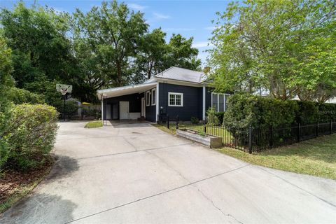 Tiny photo for 605 SE Tuscawilla Avenue, Ocala, FL 34471 (MLS # OM722319)