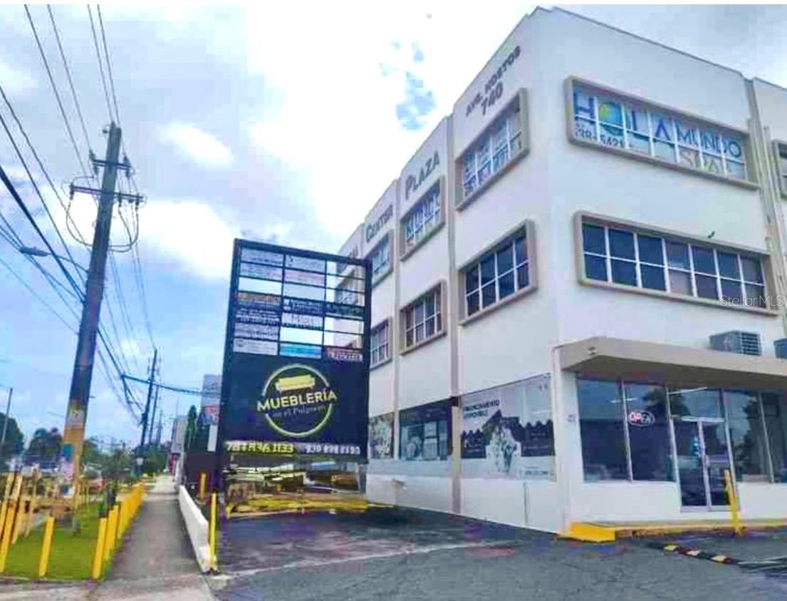 2 EUGENIO M. DE HOSTOS AVE