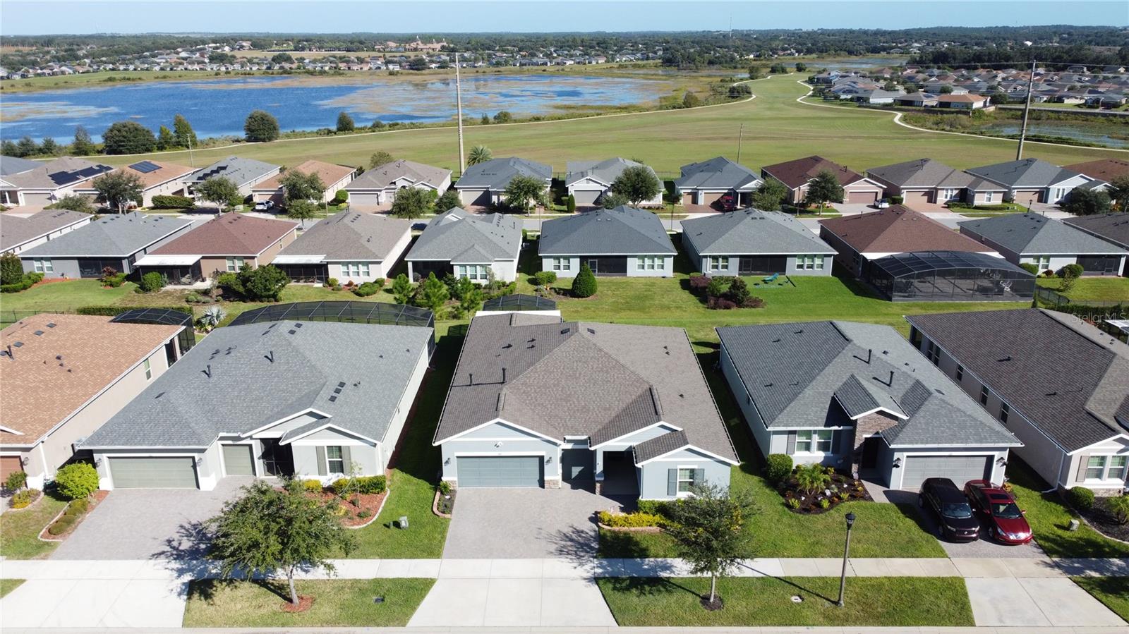 CASCADES OF GROVELAND (TRILOGY) - Residential