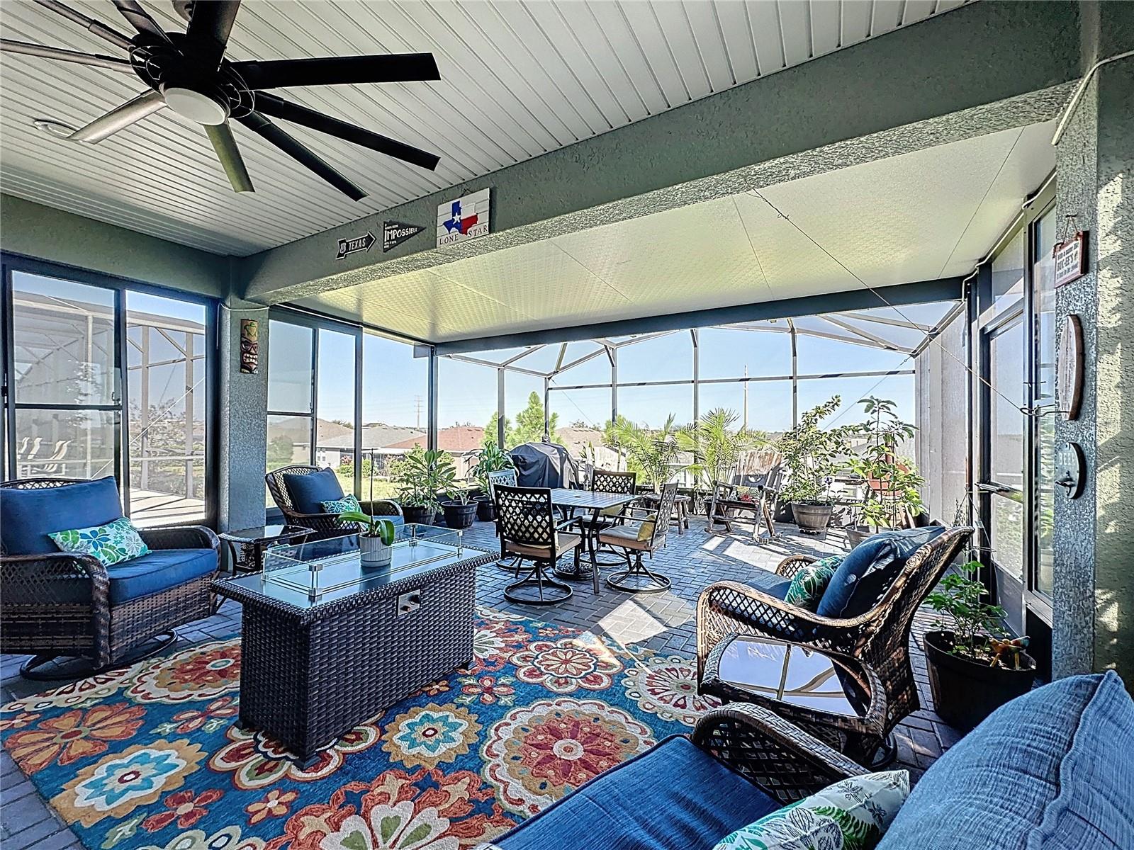 CASCADES OF GROVELAND (TRILOGY) - Residential