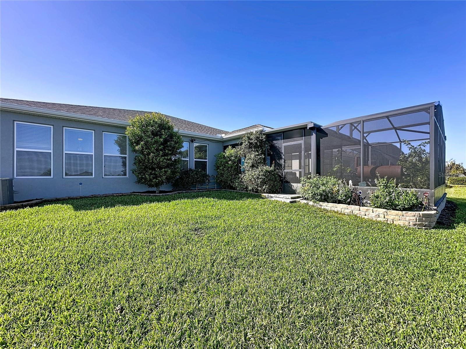 CASCADES OF GROVELAND (TRILOGY) - Residential