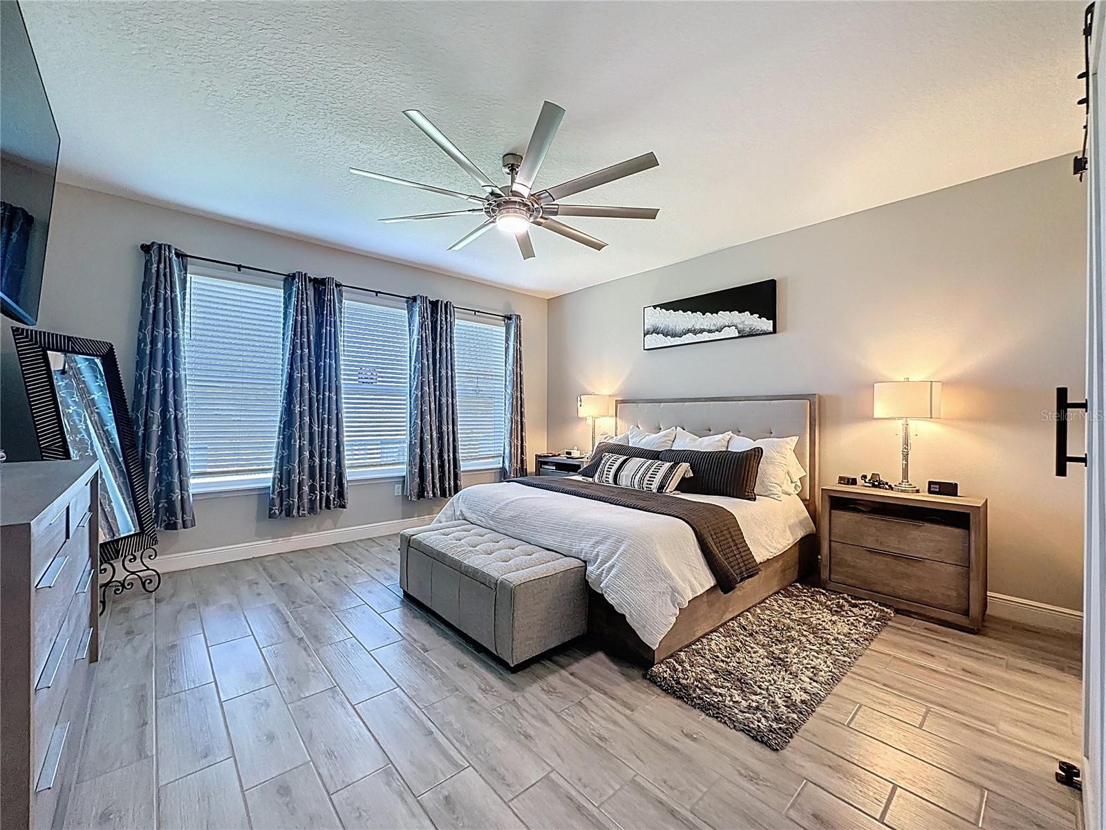 CASCADES OF GROVELAND (TRILOGY) - Residential