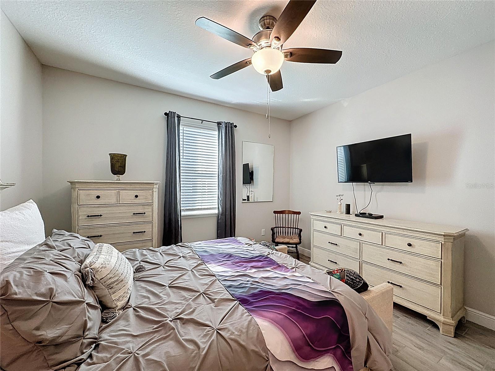 CASCADES OF GROVELAND (TRILOGY) - Residential