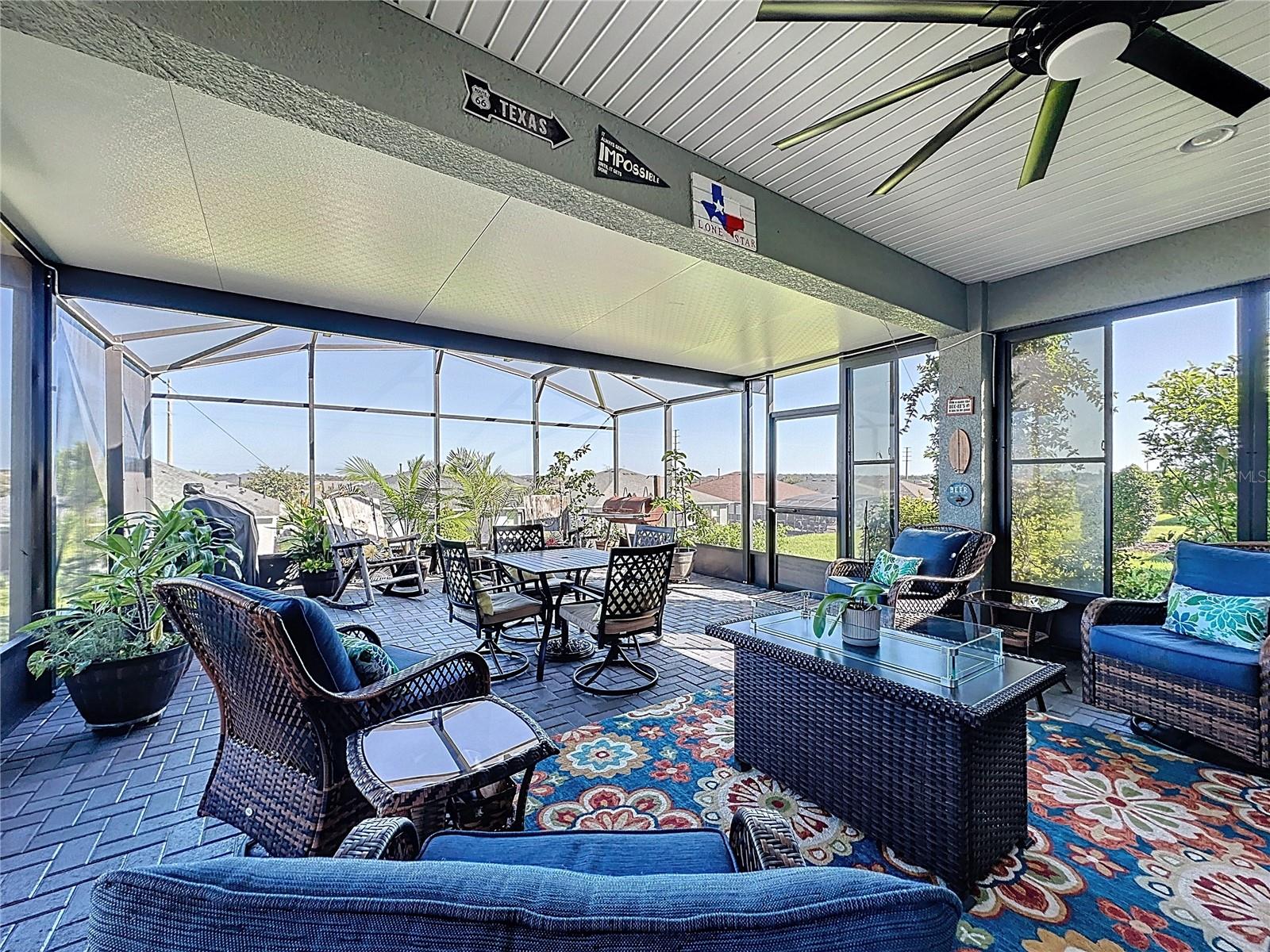 CASCADES OF GROVELAND (TRILOGY) - Residential