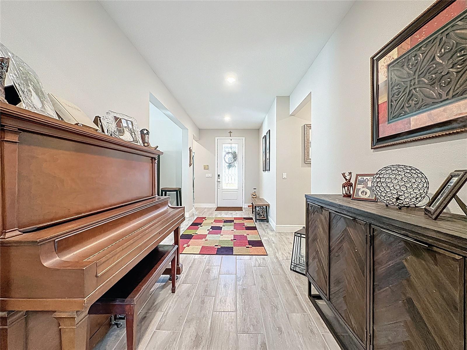 CASCADES OF GROVELAND (TRILOGY) - Residential