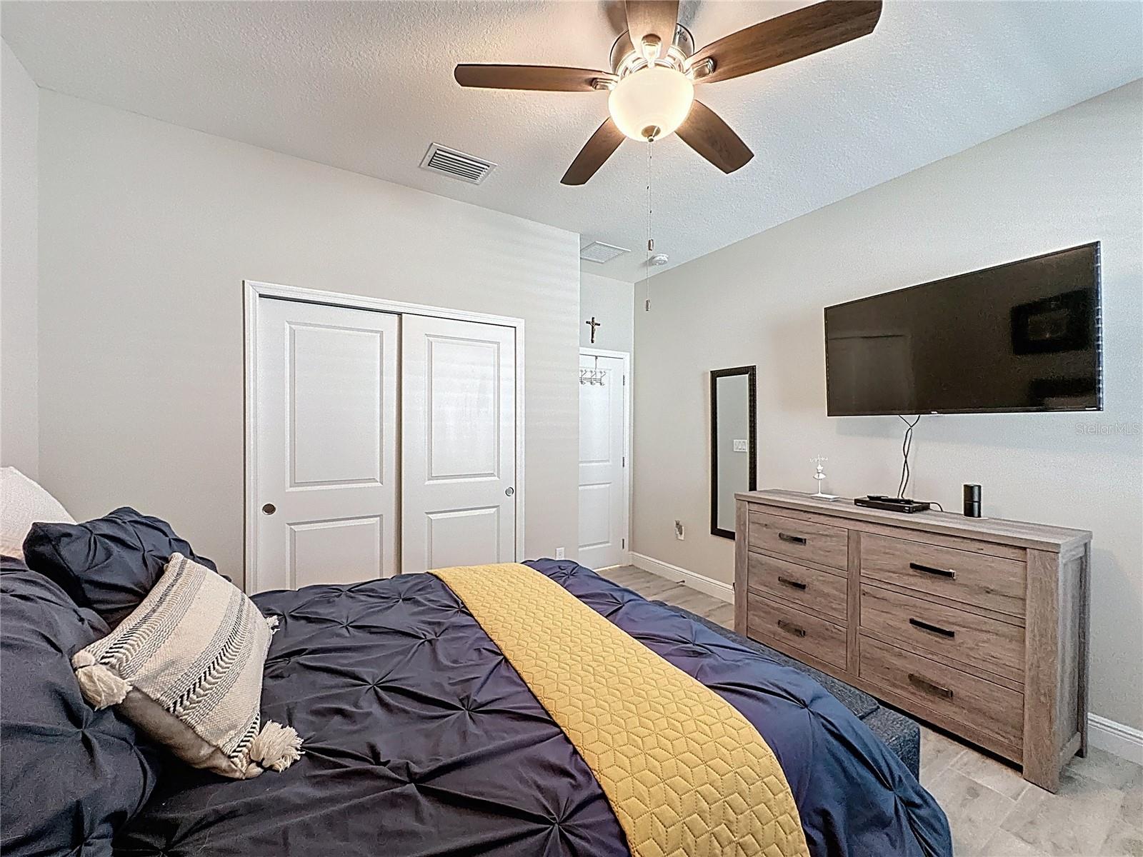 CASCADES OF GROVELAND (TRILOGY) - Residential